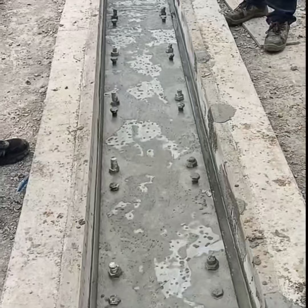 赣榆港口码头起重机龙门吊重型机械设备稳固用早强快凝轨道胶泥